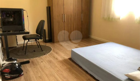 Sobrado à venda com 3 quartos, sendo 2 suítes,  em Jardim Alvorada, São José dos Campos, SP