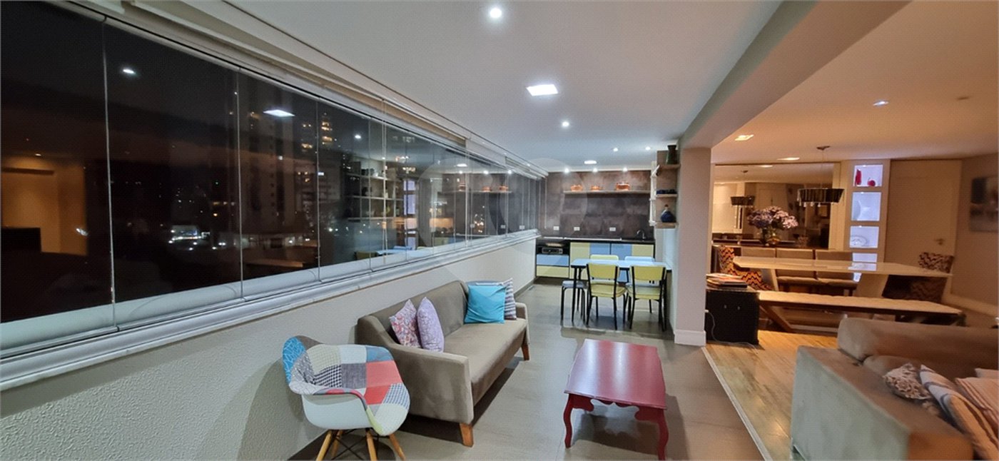 Apartamento à venda com 3 suítes em Jardim Londrina, São Paulo, SP