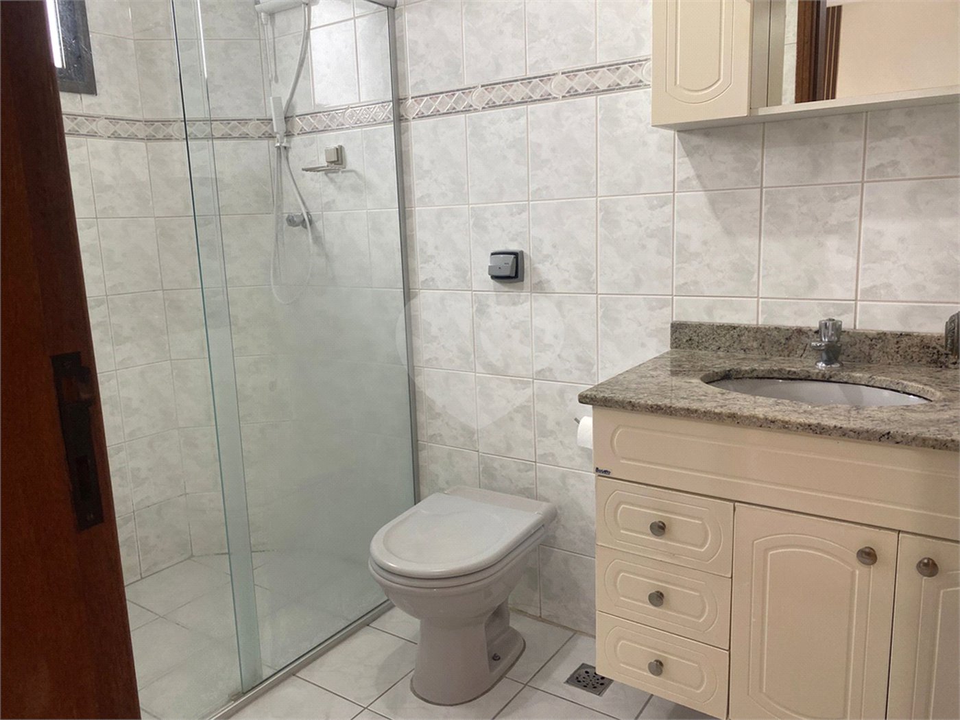 Apartamento à venda com 2 quartos, sendo 1 suíte, em Jardim Simus, Sorocaba, SP