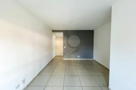 Apartamento à venda com 3 quartos, sendo 1 suíte,  em Planalto Paulista, São Paulo, SP