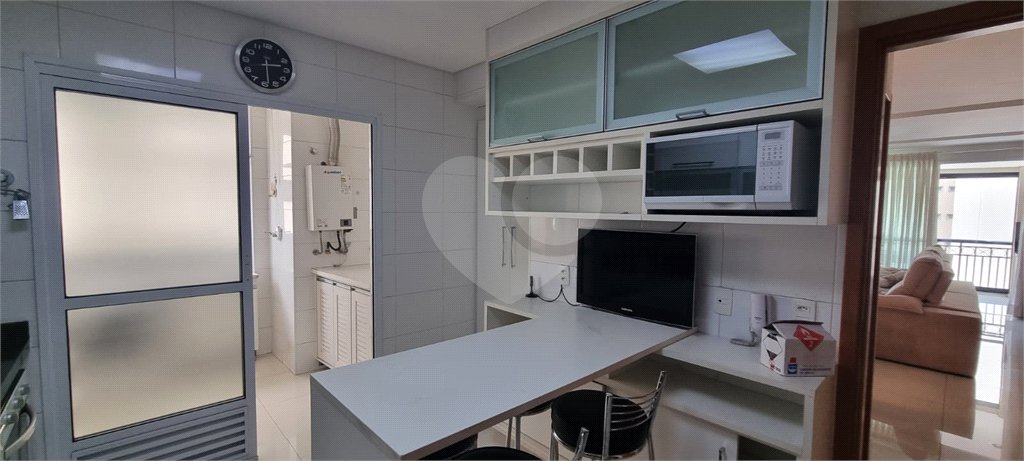 Apartamento à venda com 3 suítes em Santa Teresinha, São Paulo, SP