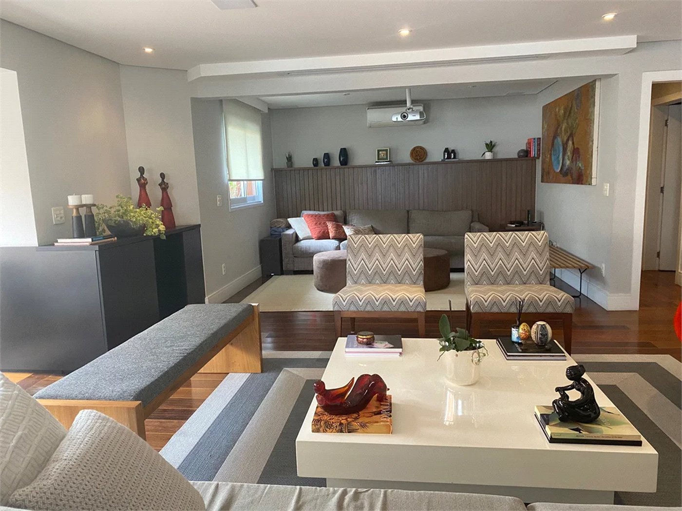 Apartamento à venda com 3 quartos, sendo 2 suítes, em Brooklin Paulista, São Paulo, SP