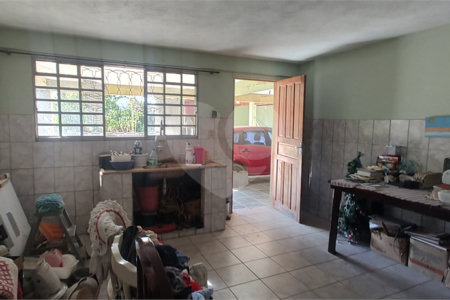 Chácara à venda com 3 quartos, sendo 1 suíte, no Centro, Nazaré Paulista, SP