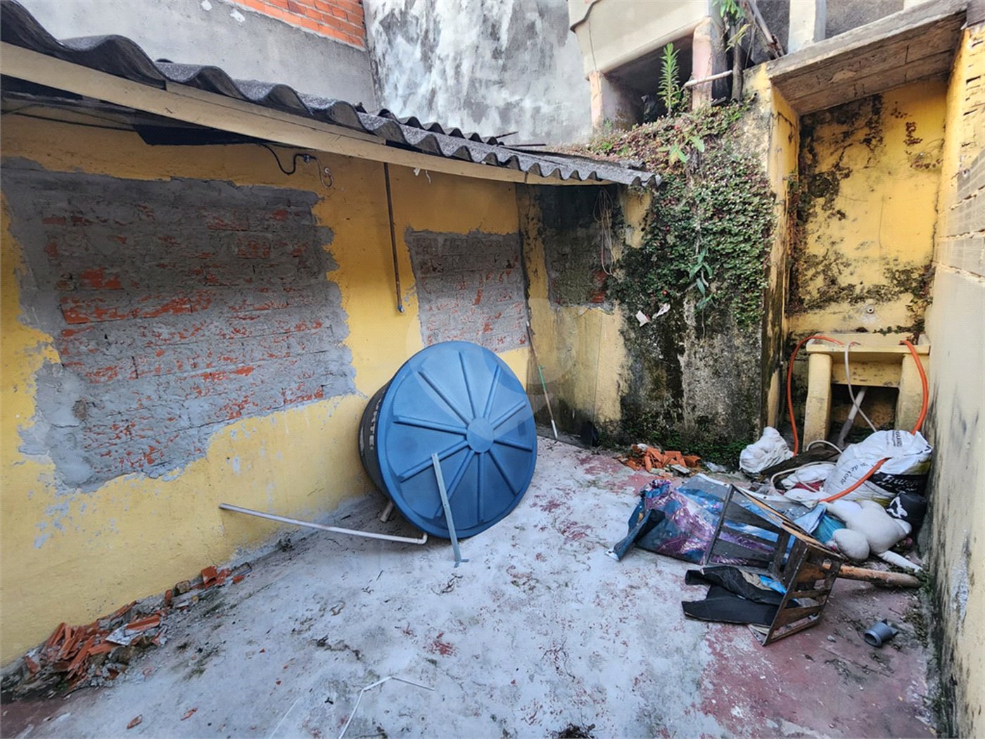 Casa à venda com 3 quartos, sendo 1 suíte, em Jardim Eusonia, Guarulhos, SP
