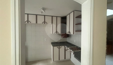 Casa à venda com 3 quartos, sendo 1 suíte,  em Vila Boaventura, Jundiaí, SP
