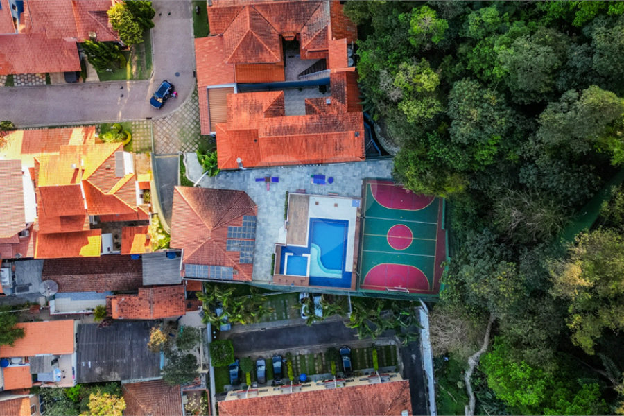 Casa à venda ou para alugar com 4 quartos, sendo 3 suítes,  no condomínio Da Serra, São Paulo - SP