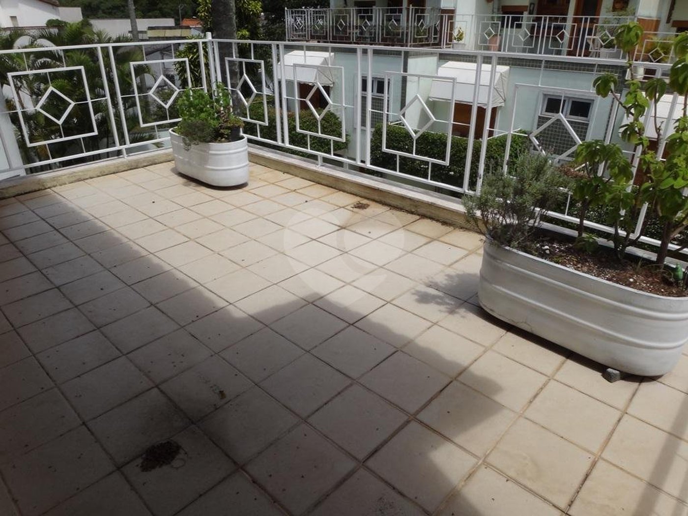 Casa à venda ou para alugar com 4 quartos, sendo 2 suítes, no condomínio Vila Hípica, São Paulo - SP