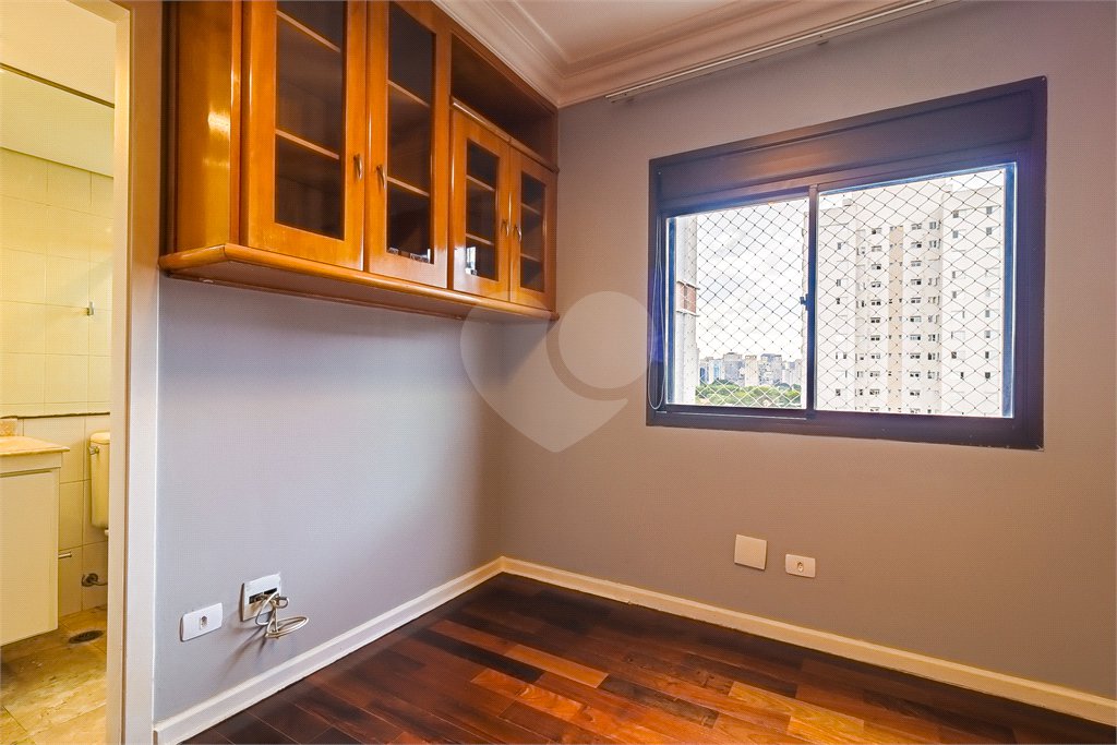 Apartamento à venda com 4 quartos, sendo 3 suítes, em Brooklin Paulista, São Paulo, SP