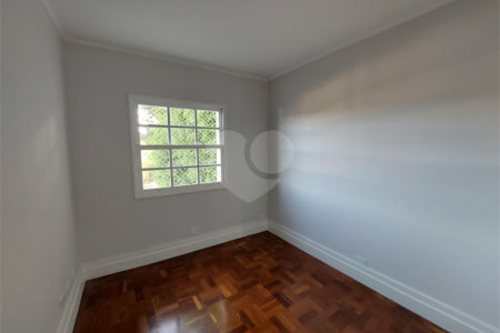 Casa à venda com 3 quartos em Brooklin, São Paulo, SP