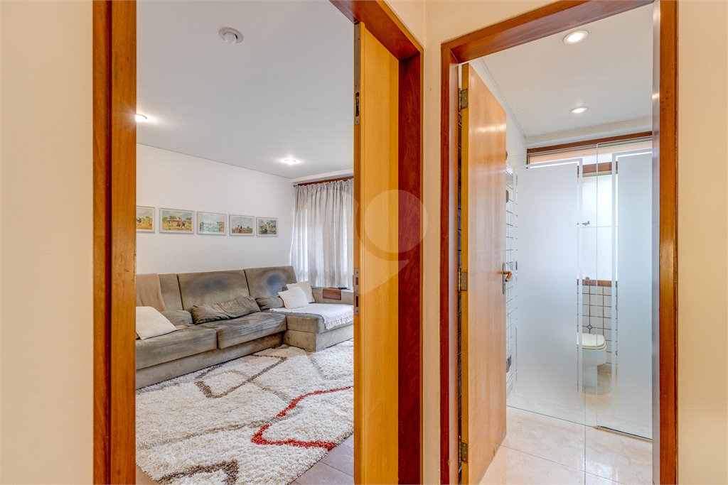 Casa à venda com 5 quartos, sendo 4 suítes, em Alto da Boa Vista, São Paulo, SP