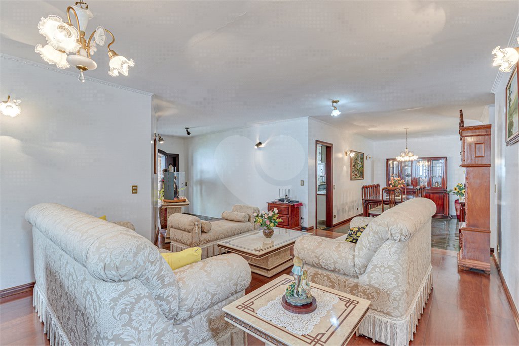 Casa Térrea à venda com 4 quartos, sendo 1 suíte, em Jardim Prudência, São Paulo, SP