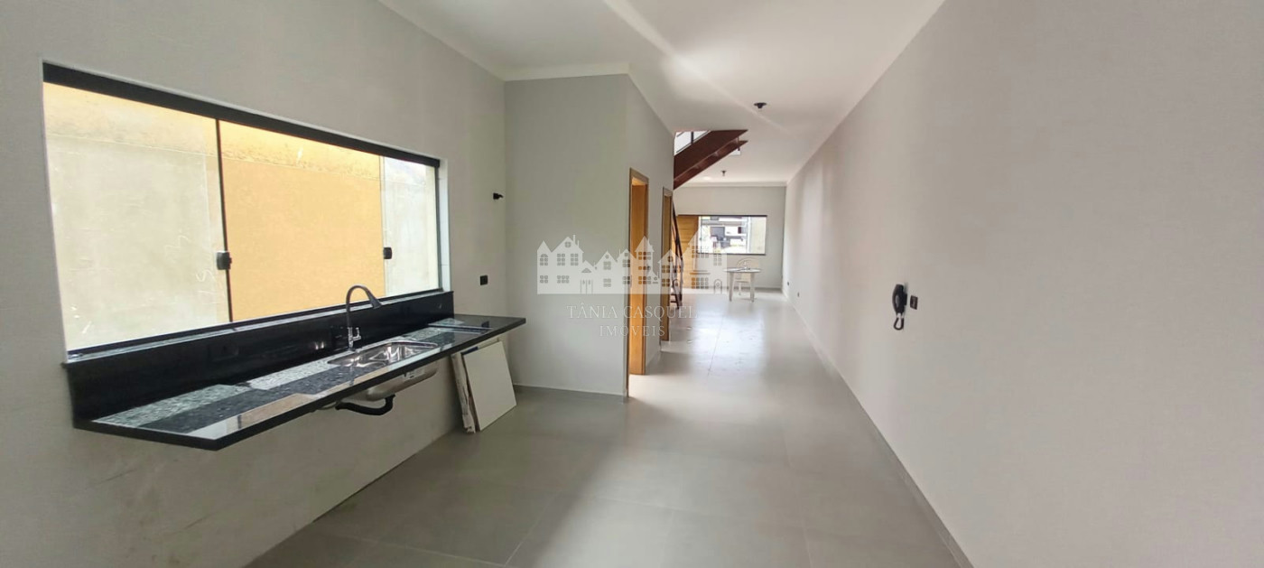 Casa à venda com 3 suítes em Alvinópolis, Atibaia, SP