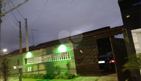 Casa à venda ou para alugar com 3 quartos, sendo 1 suíte,  em Florida Mirim, Mongaguá, SP