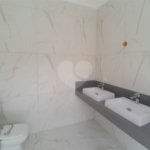 Casa à venda ou para alugar com 3 suítes no condomínio Sausalito, Mairiporã - SP