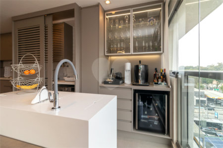 Apartamento à venda com 2 suítes em Santo Amaro, São Paulo, SP