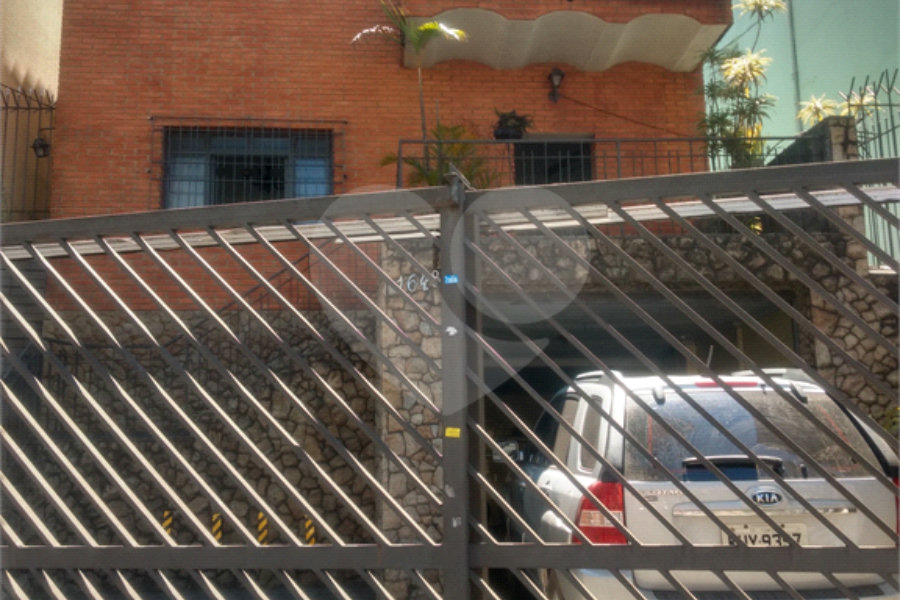 Sobrado à venda com 4 quartos, sendo 1 suíte,  em Santana, São Paulo, SP