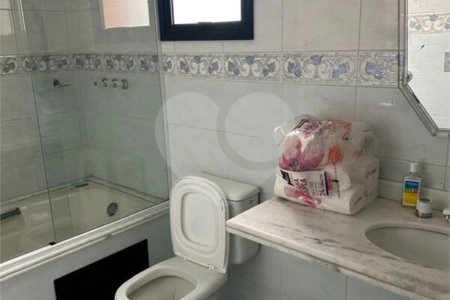 Apartamento para alugar com 4 quartos, sendo 2 suítes,  em Real Parque, São Paulo, SP
