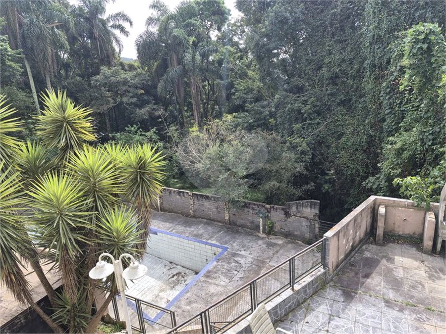 Casa à venda com 4 suítes no condomínio Associação Reserva das Hortênsias, Mairiporã - SP