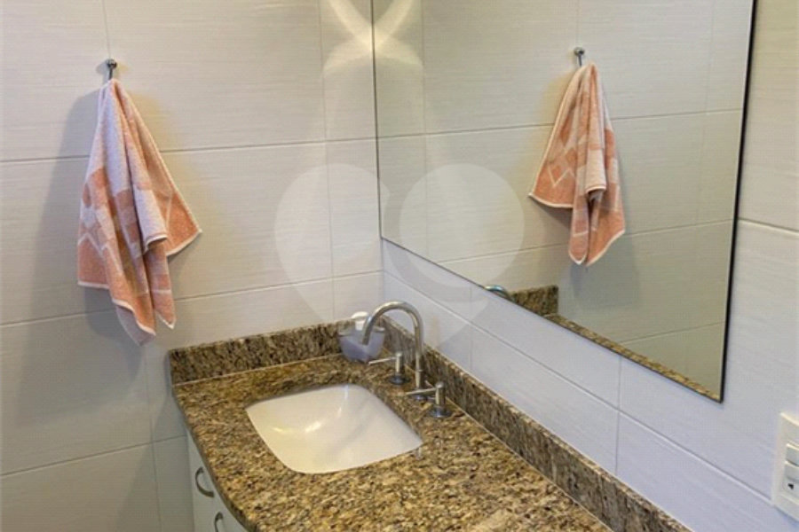 Sobrado à venda com 3 quartos, sendo 1 suíte, em Horto Florestal, São Paulo, SP
