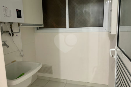 Apartamento à venda com 3 quartos, sendo 1 suíte, em Barra Funda, São Paulo, SP