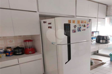 Apartamento à venda com 2 quartos, sendo 1 suíte, em Pinheiros, São Paulo, SP
