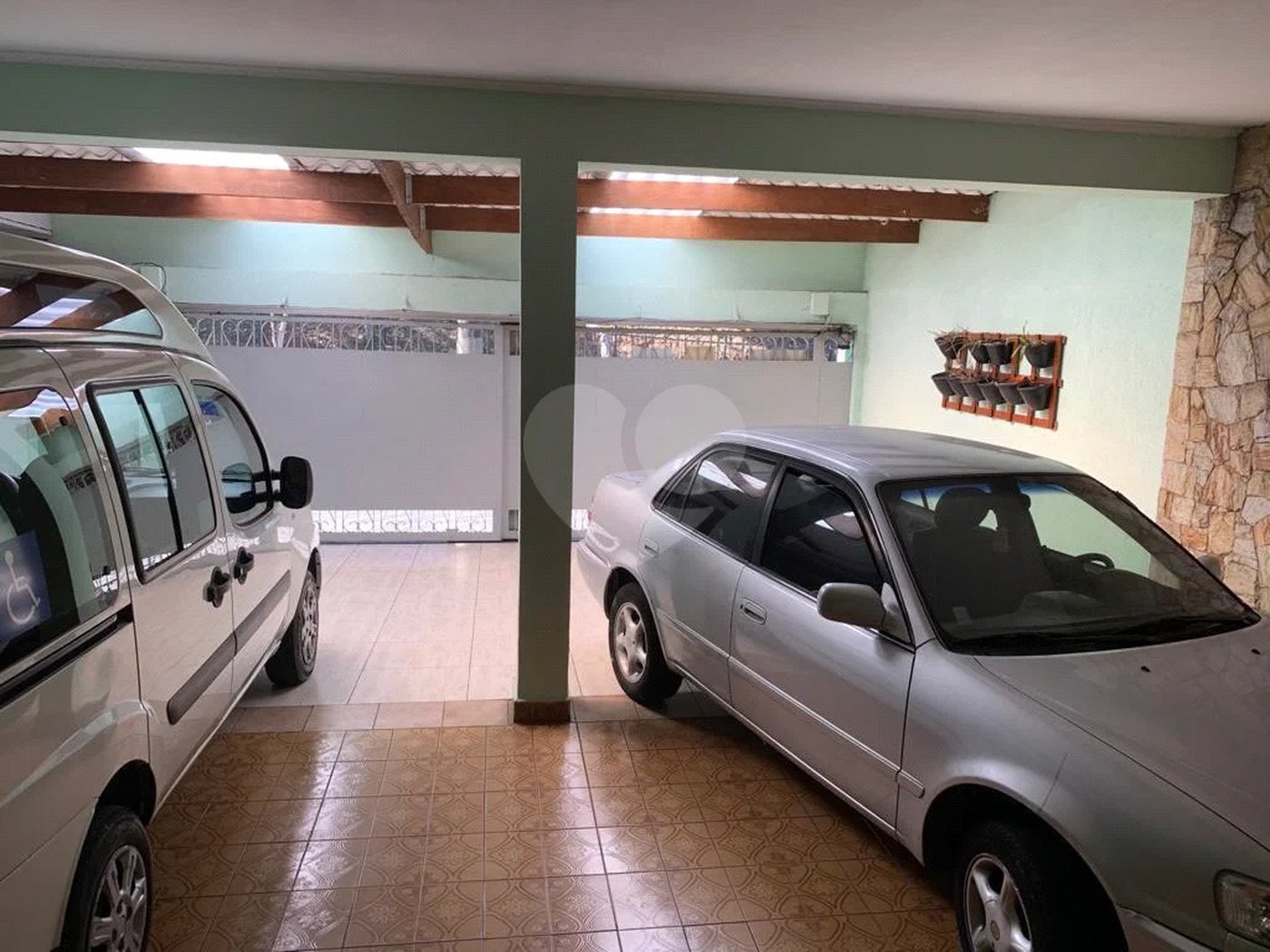 Casa à venda em São Caetano do Sul, 3 quartos (1 suíte), 5 garagens