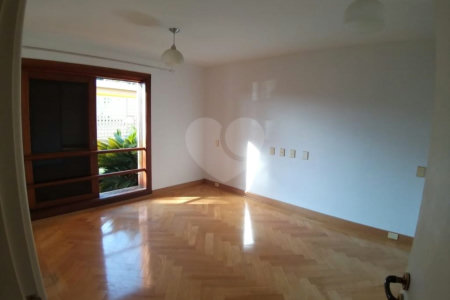 Casa à venda com 3 suítes em Nova Gardênia, Atibaia, SP