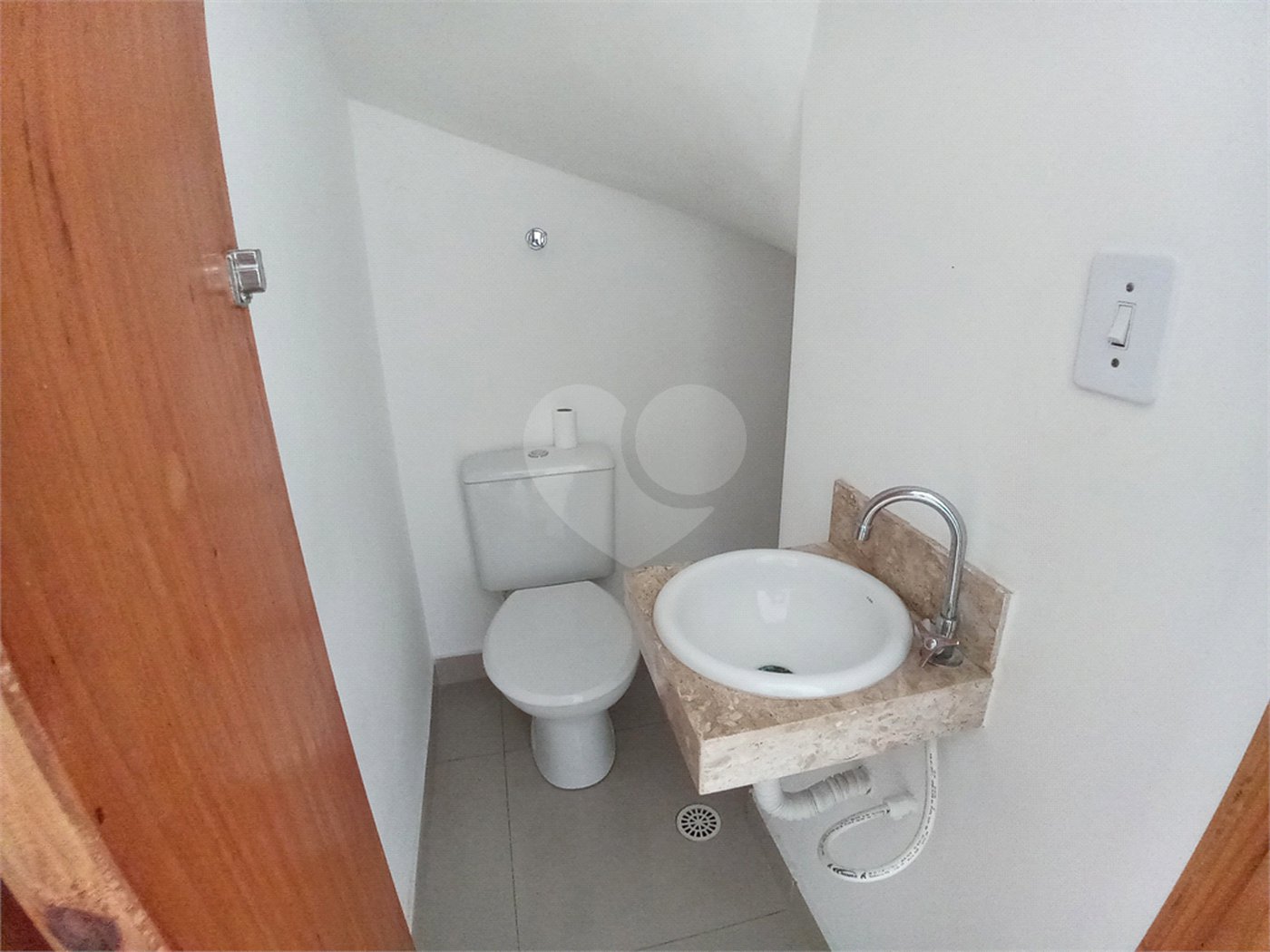 Casa à venda com 2 suítes no condomínio Residencial Vista Vila Guilherme, São Paulo - SP