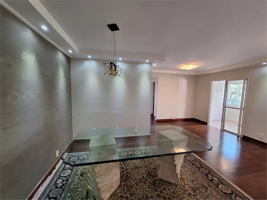 Apartamento para alugar com 3 suítes em Vila Suzana, São Paulo, SP