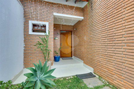 Casa Térrea à venda com 3 quartos, sendo 1 suíte, em Interlagos, São Paulo, SP