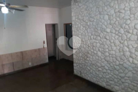 Casa à venda com 2 suítes no condomínio Parque Dourado, Rio de Janeiro - RJ