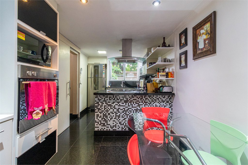 Casa de Vila à venda com 4 suítes em Alto da Boa Vista, São Paulo, SP