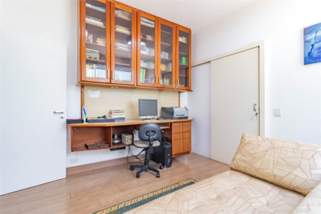 Casa à venda com 7 quartos, sendo 5 suítes,  em Morumbi, São Paulo, SP