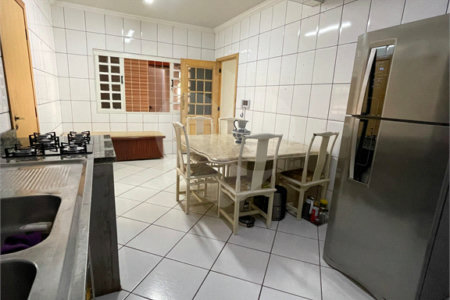 Casa à venda ou para alugar com 4 suítes em Jardim Cuiabá, Cuiabá, MT