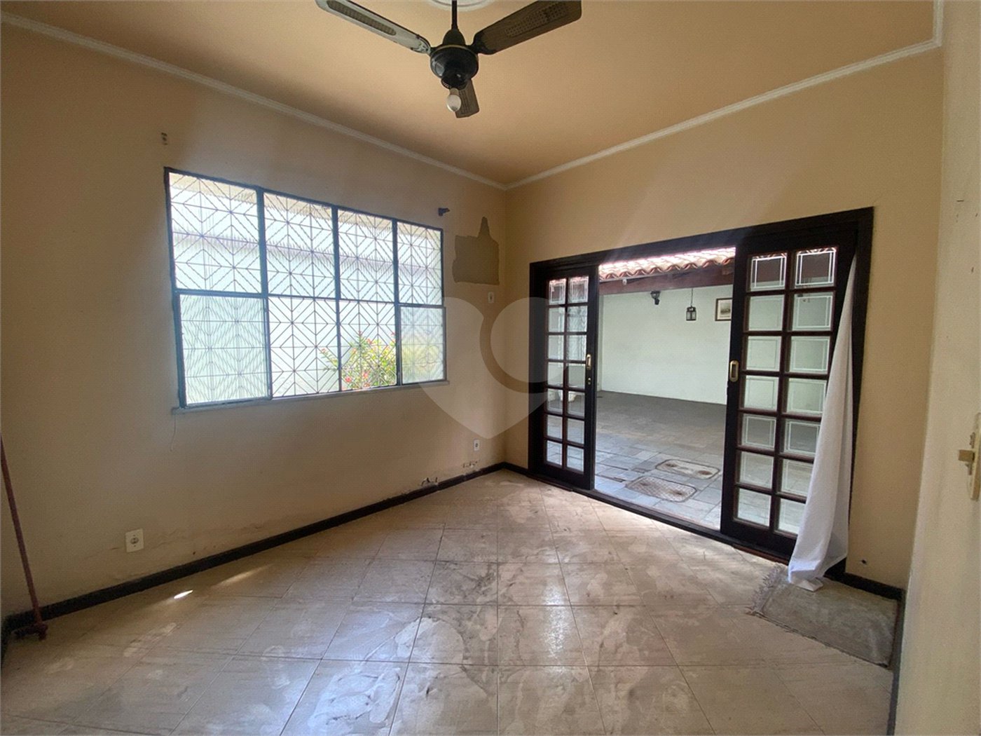Casa à venda ou para alugar com 3 quartos, sendo 1 suíte, em Campo Grande, Rio de Janeiro, RJ