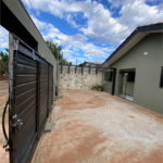 Casa para alugar com 3 quartos, sendo 1 suíte, em Parque das Aroeiras, Ponta Porã, MS