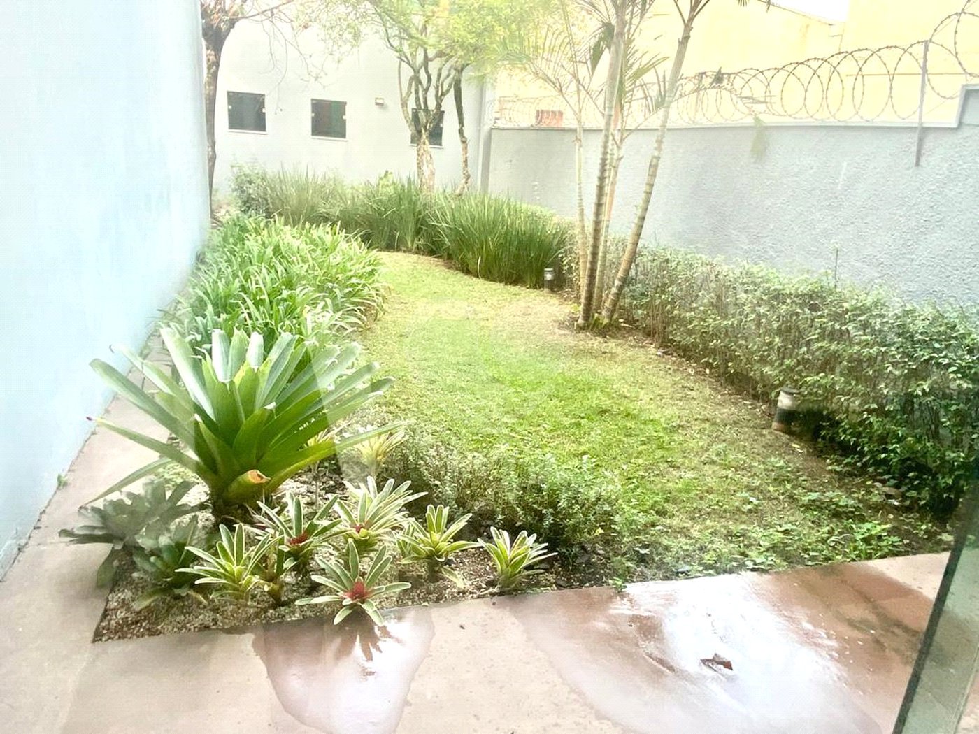 Casa à venda com 5 quartos, sendo 2 suítes, em Indianópolis, São Paulo, SP