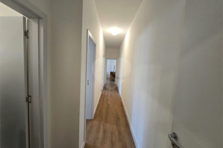 Casa à venda com 3 quartos, sendo 1 suíte,  no condomínio Golden Ville, Itapetininga - SP