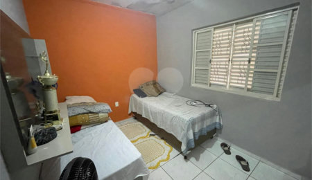 Casa à venda com 3 quartos, sendo 1 suíte, em Bosque, Vinhedo, SP