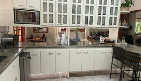 Casa à venda com 3 quartos, sendo 1 suíte,  no condomínio Clube de Campo Mairiporã, Mairiporã - SP