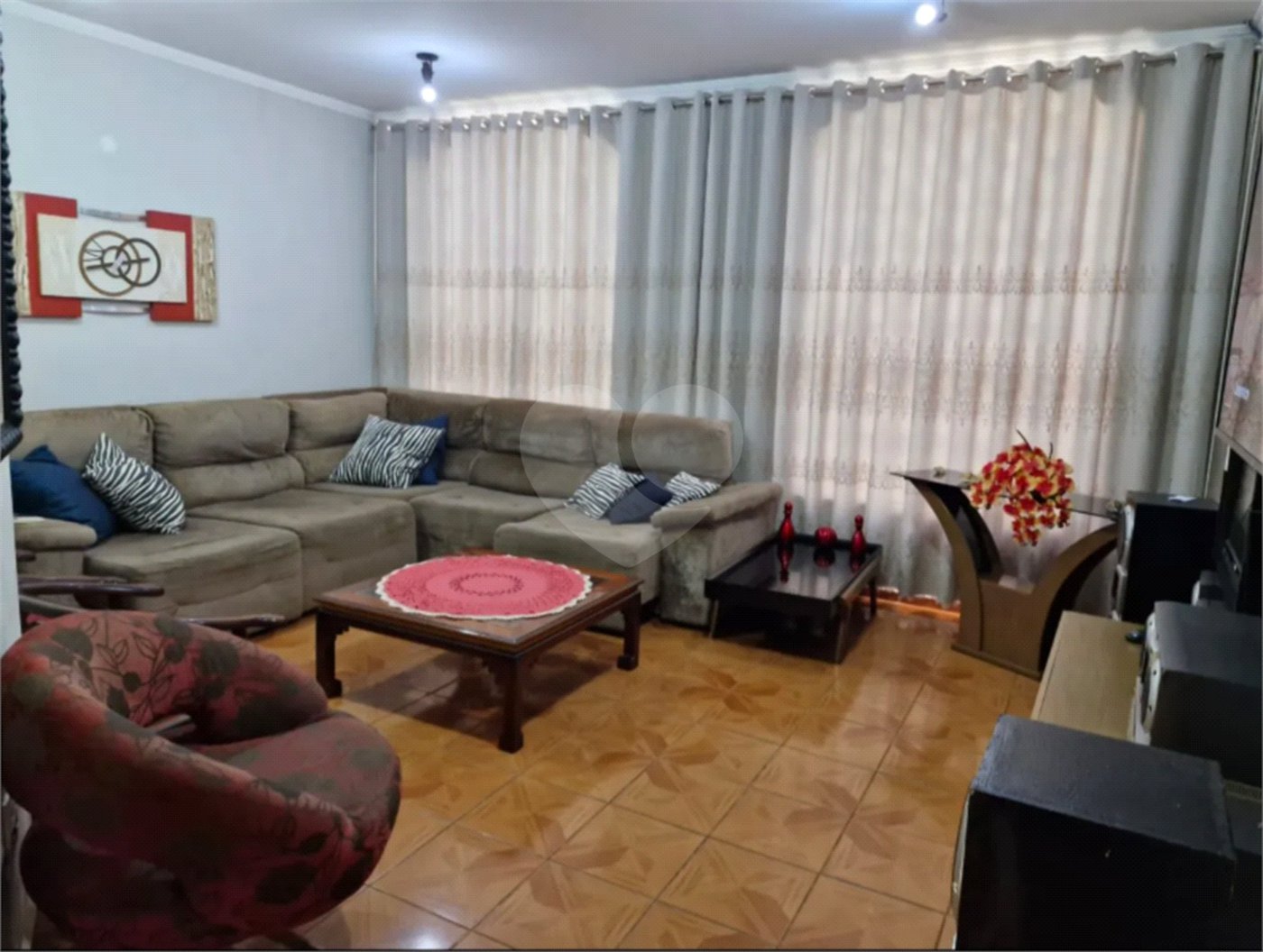 Casa à venda com 3 quartos, sendo 2 suítes, em Parque Residencial Cidade Universitária, Ribeirão Preto, SP