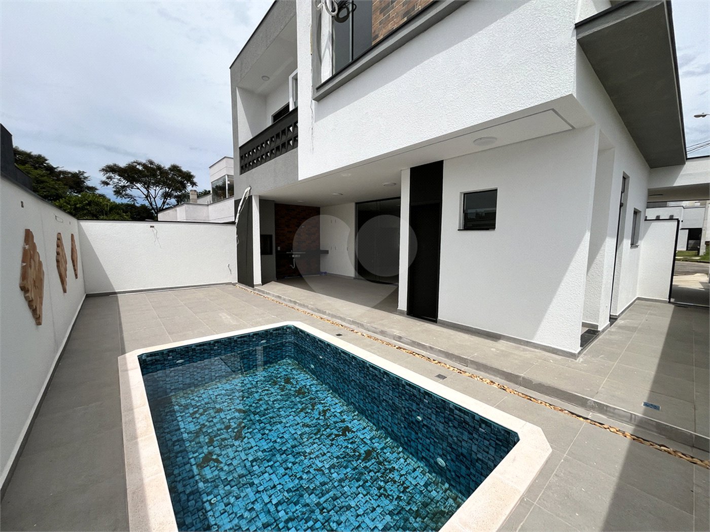 Casa à venda com 3 suítes no condomínio Terras de São Francisco, Sorocaba - SP