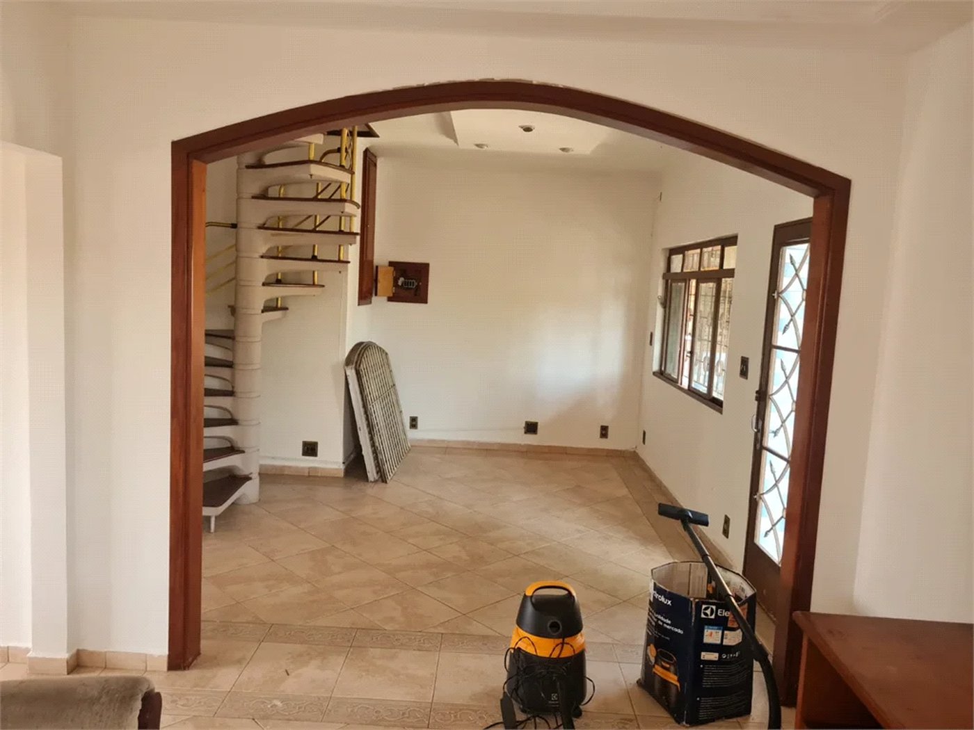 Sobrado à venda com 2 quartos, sendo 1 suíte, em Jardim Ivana, São Paulo, SP