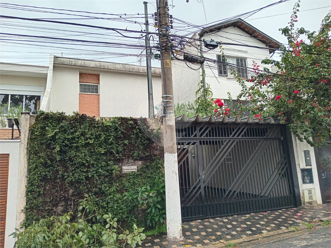 Sobrado à venda com 3 suítes em Mirandópolis, São Paulo, SP