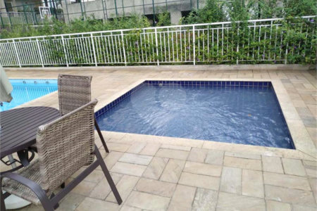 Apartamento à venda com 3 quartos, sendo 1 suíte, em Vila Paulo Silas, São Paulo, SP