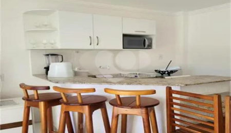 Apartamento à venda com 1 suíte em Taperapuan, Porto Seguro, BA