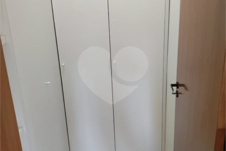 Casa à venda com 3 quartos, sendo 1 suíte,  em Loteamento Jardim Solares, Atibaia, SP