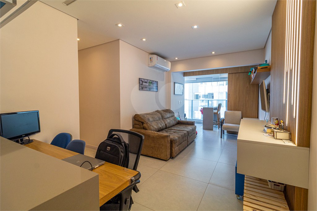 Apartamento à venda com 3 quartos, sendo 1 suíte, em Granja Julieta, São Paulo, SP