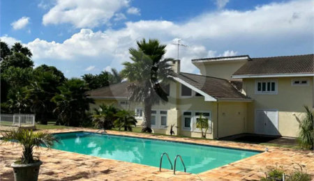 Casa à venda com 6 quartos, sendo 3 suítes, em Chácara Malota, Jundiaí, SP