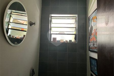Sobrado à venda com 3 quartos, sendo 1 suíte, em Jardim das Vertentes, São Paulo, SP